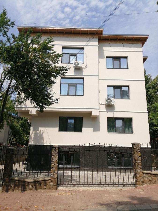 Mathias Luxury Apartments Iasi Extérieur photo